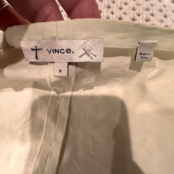 NWOT VINCE SIZE 8 women’s Elegant Light Green blouse - Picture 7 of 11